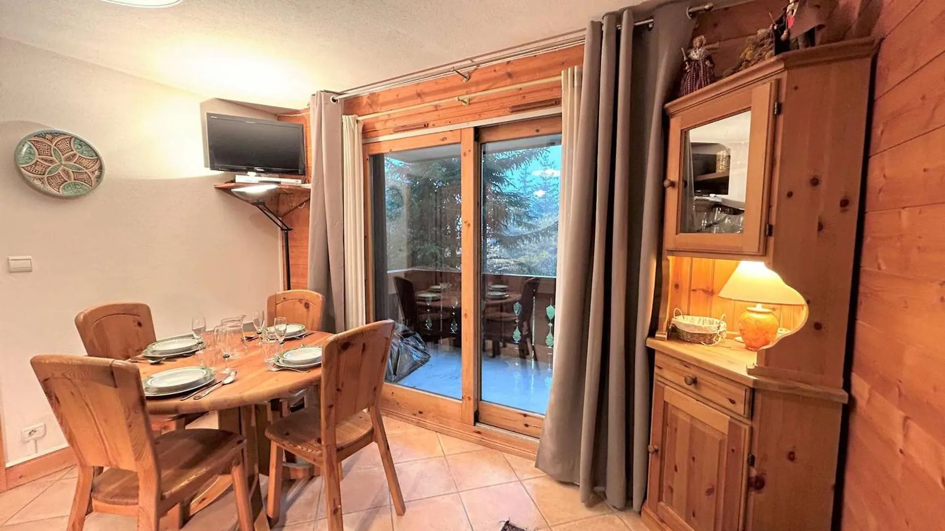 Apartment Charmant 3 Pieces Pour 5 Pers. A Meribel Village, Proche Pistes Et Commerces - Fr-1-180-605 Les Allues France