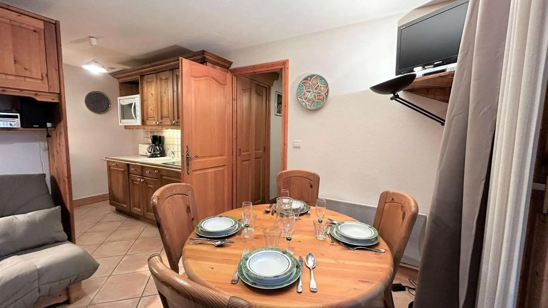 Apartment Charmant 3 Pieces Pour 5 Pers. A Meribel Village, Proche Pistes Et Commerces - Fr-1-180-605 Les Allues